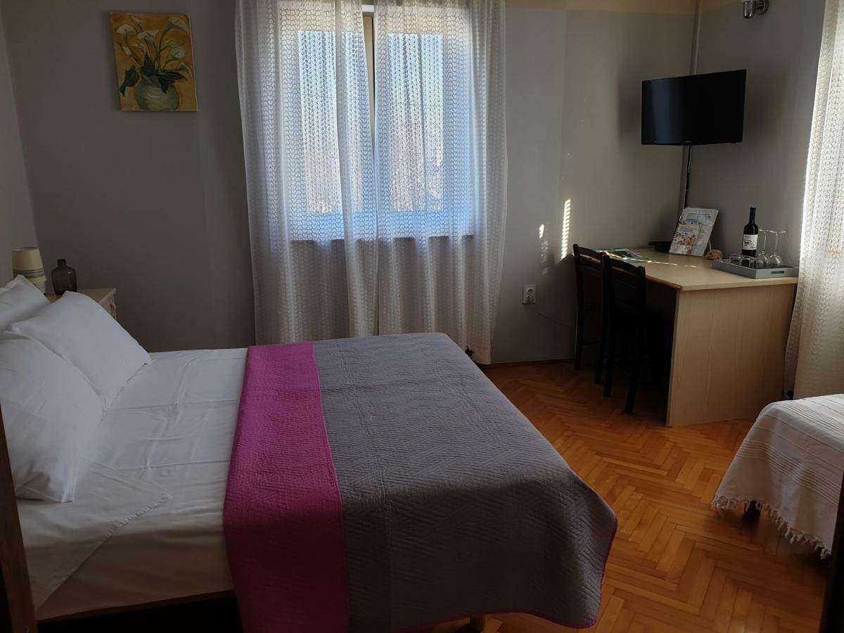 Room Bm Pula Exterior photo